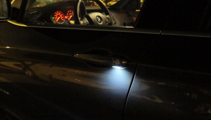 BMW - Kodierung - Türgriff leuchtet beim Rückwärtsfahren auf